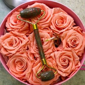 Unakite crystal beauty facial roller